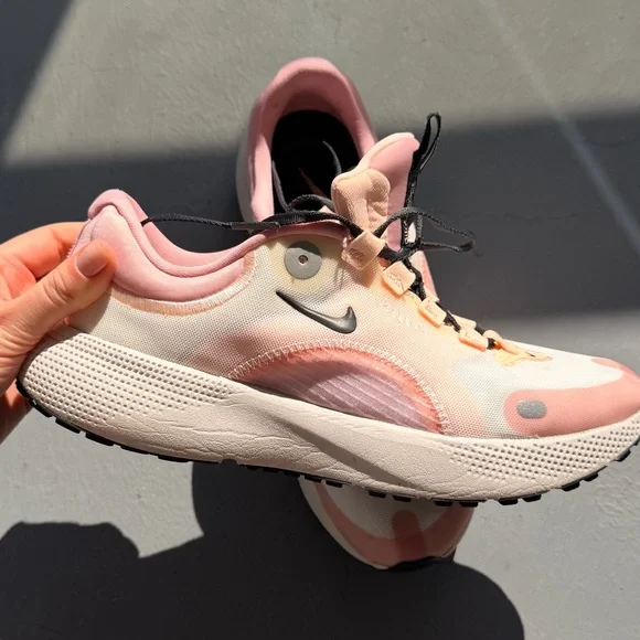 Nike Women's Peach and Pink Running Sneakers - Picture 3 of 4